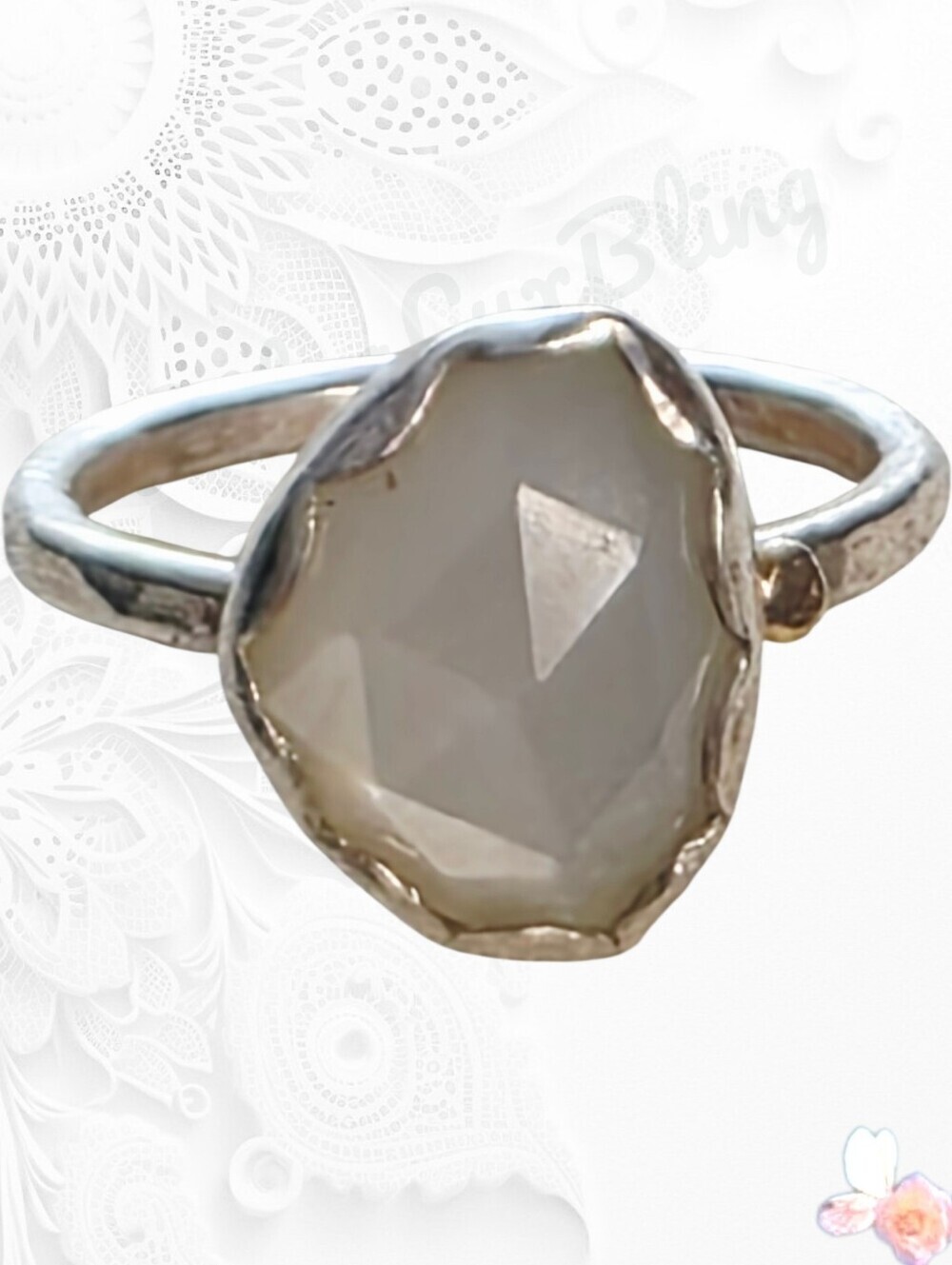 Minimalist White Stone Solitaire Ring Size 8 Silver Tone Jewelry